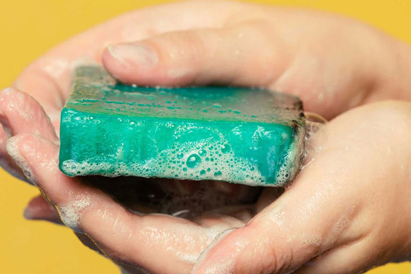 Često postavljana pitanja: Da li Lush koristi palmino ulje?