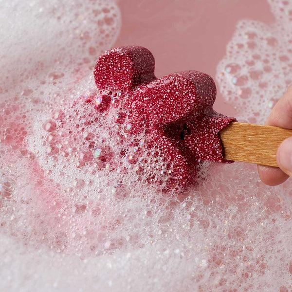 Loves Me, Loves Me Not